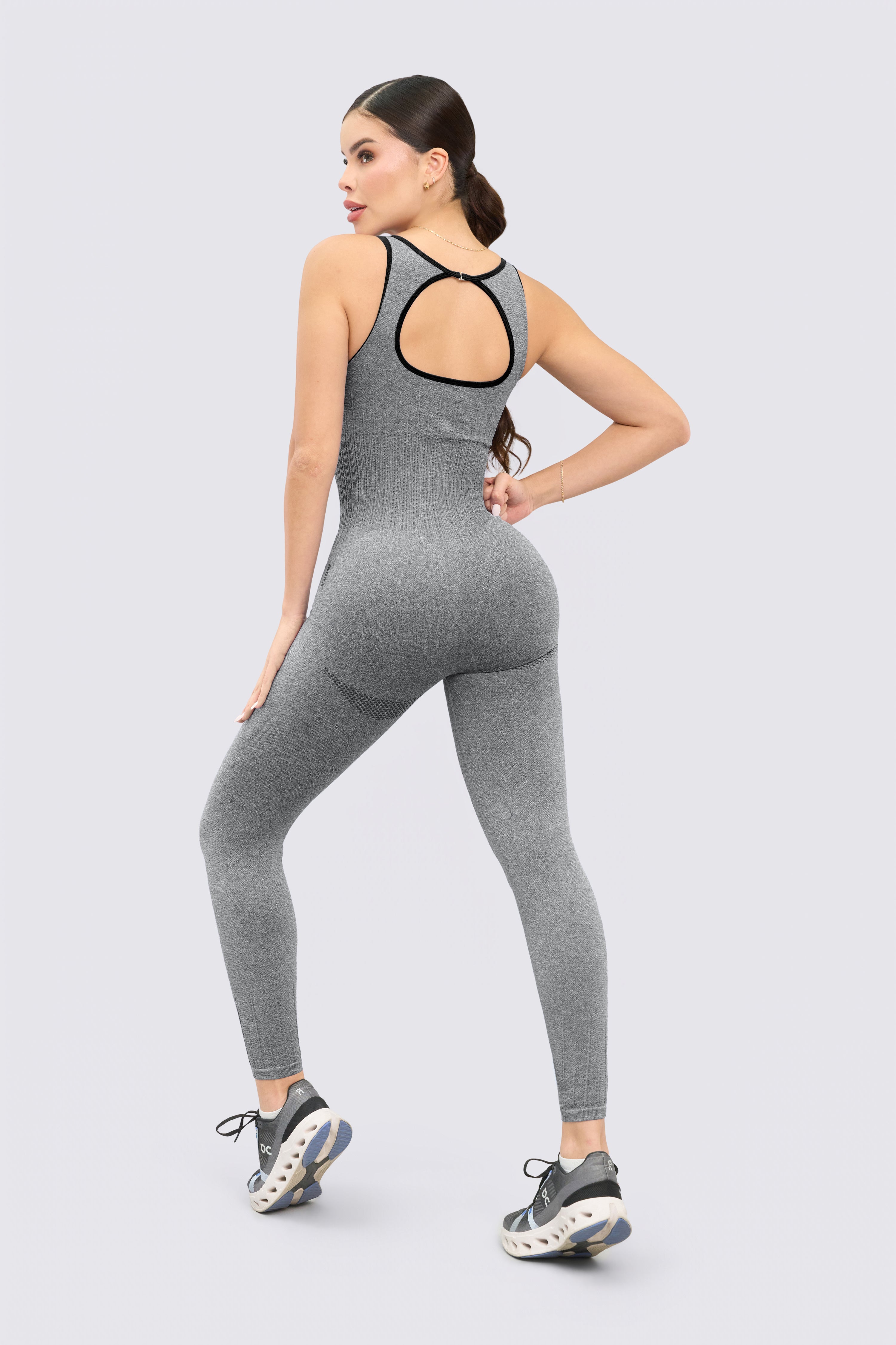 CGW Black Seamless Sports Bodysuit – Sculpted Fit & Comfort