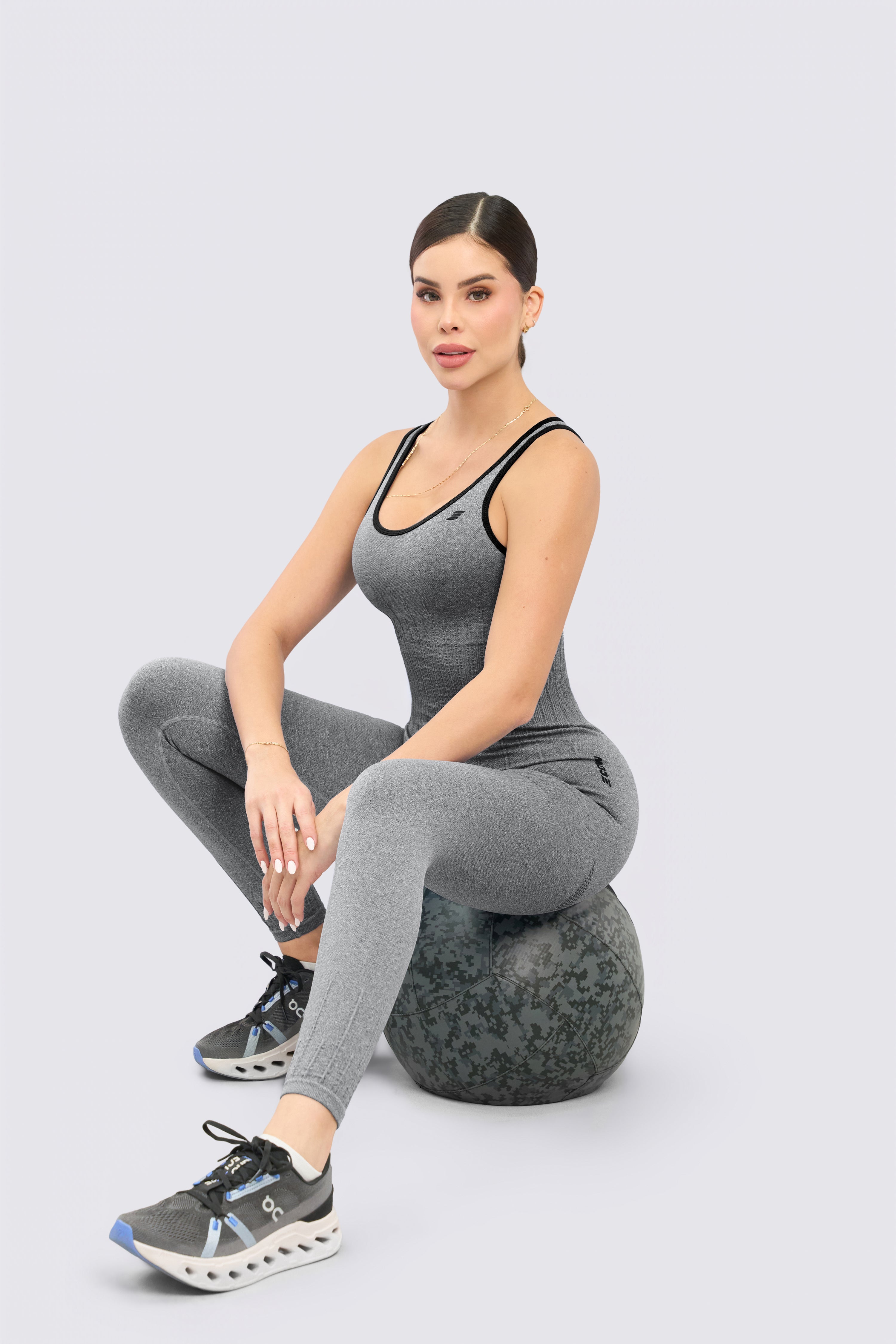 CGW Black Seamless Sports Bodysuit – Sculpted Fit & Comfort