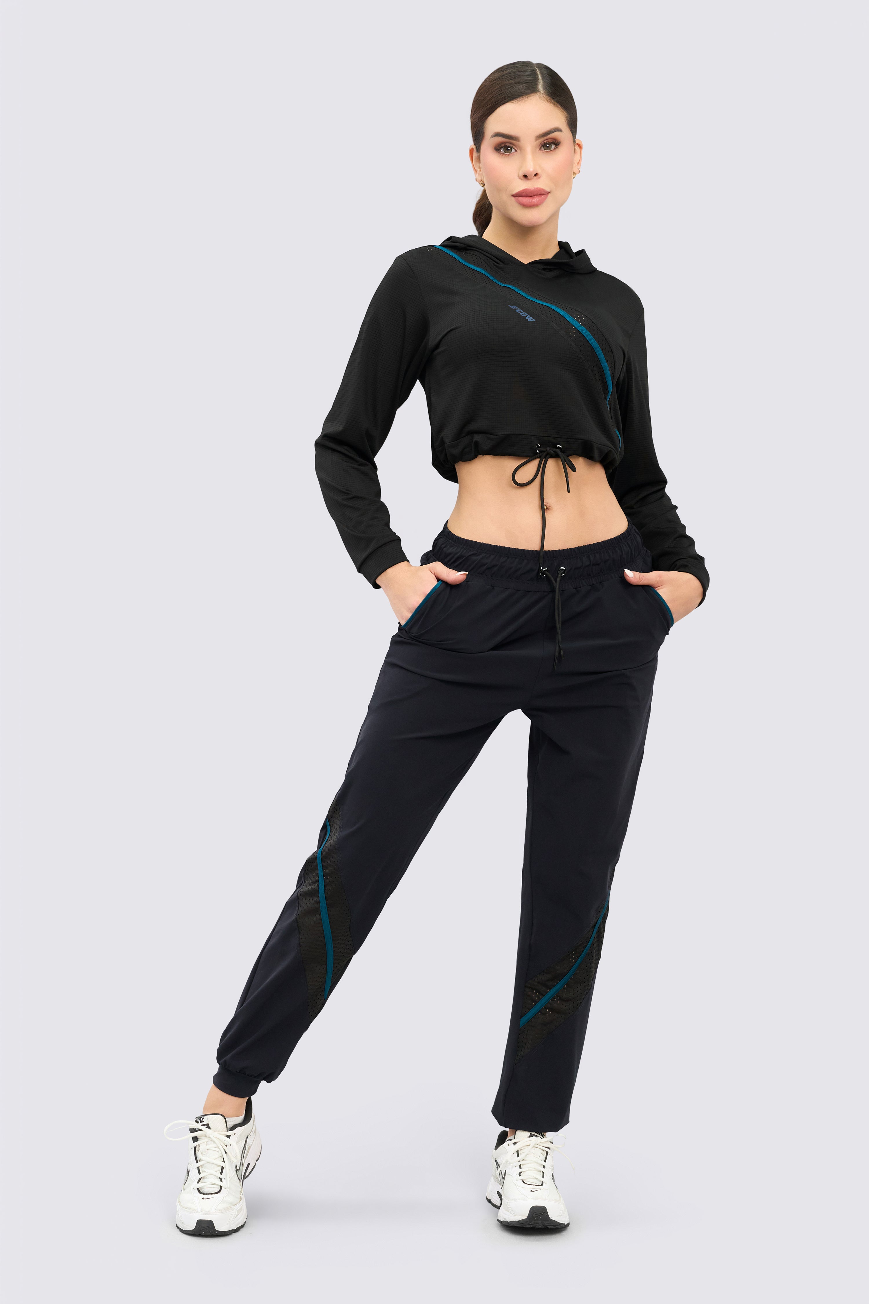 CGW Black Cropped Sports Hoodie – Lightweight & Breathable