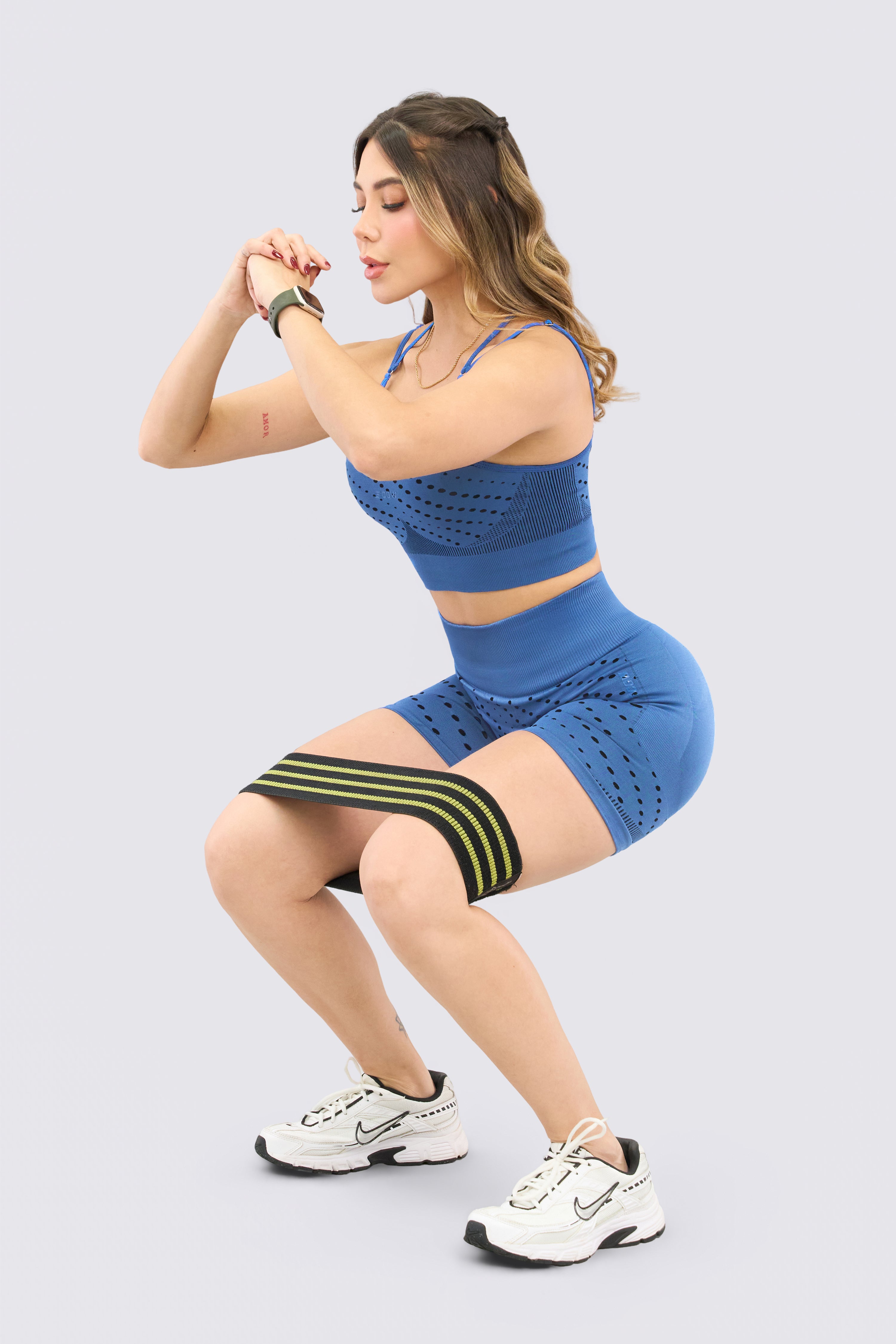 CGW Blue Seamless Push-Up Shorts – Breathable & Flattering Fit