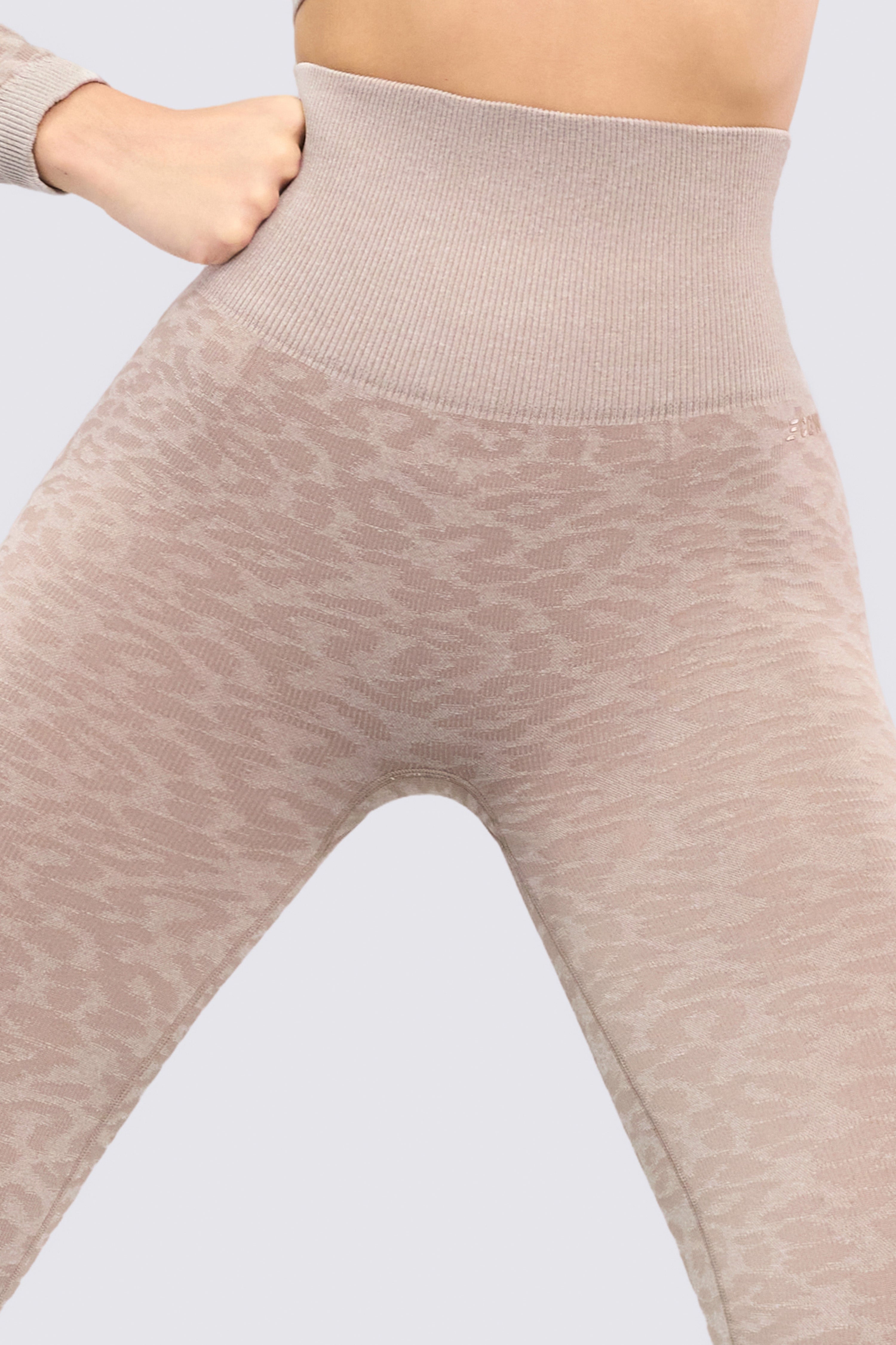CGW Ivory Wild Seamless Leggings