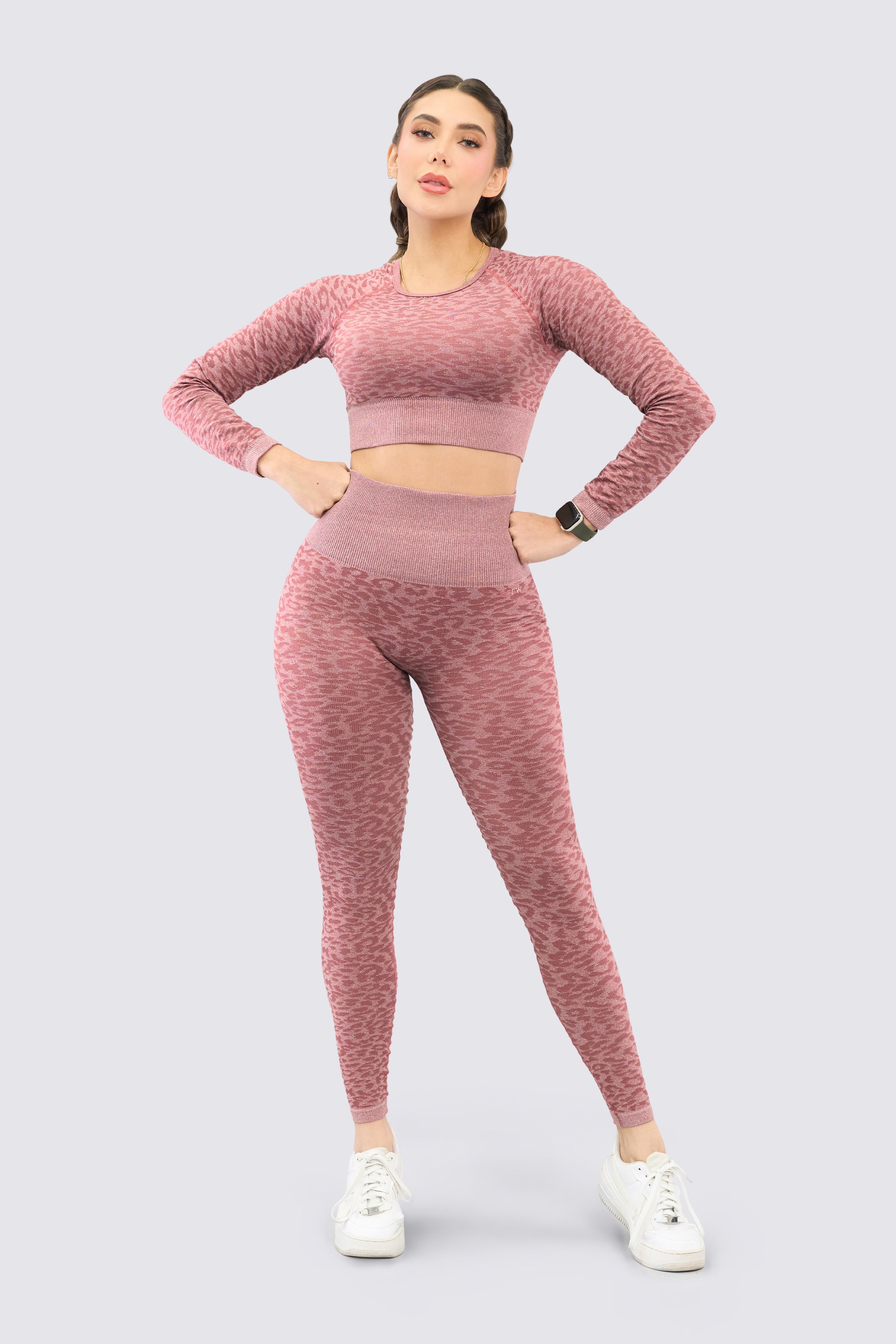 CGW Rosewood Seamless Long Sleeve Crop Top – Sculpt Fit & Comfort