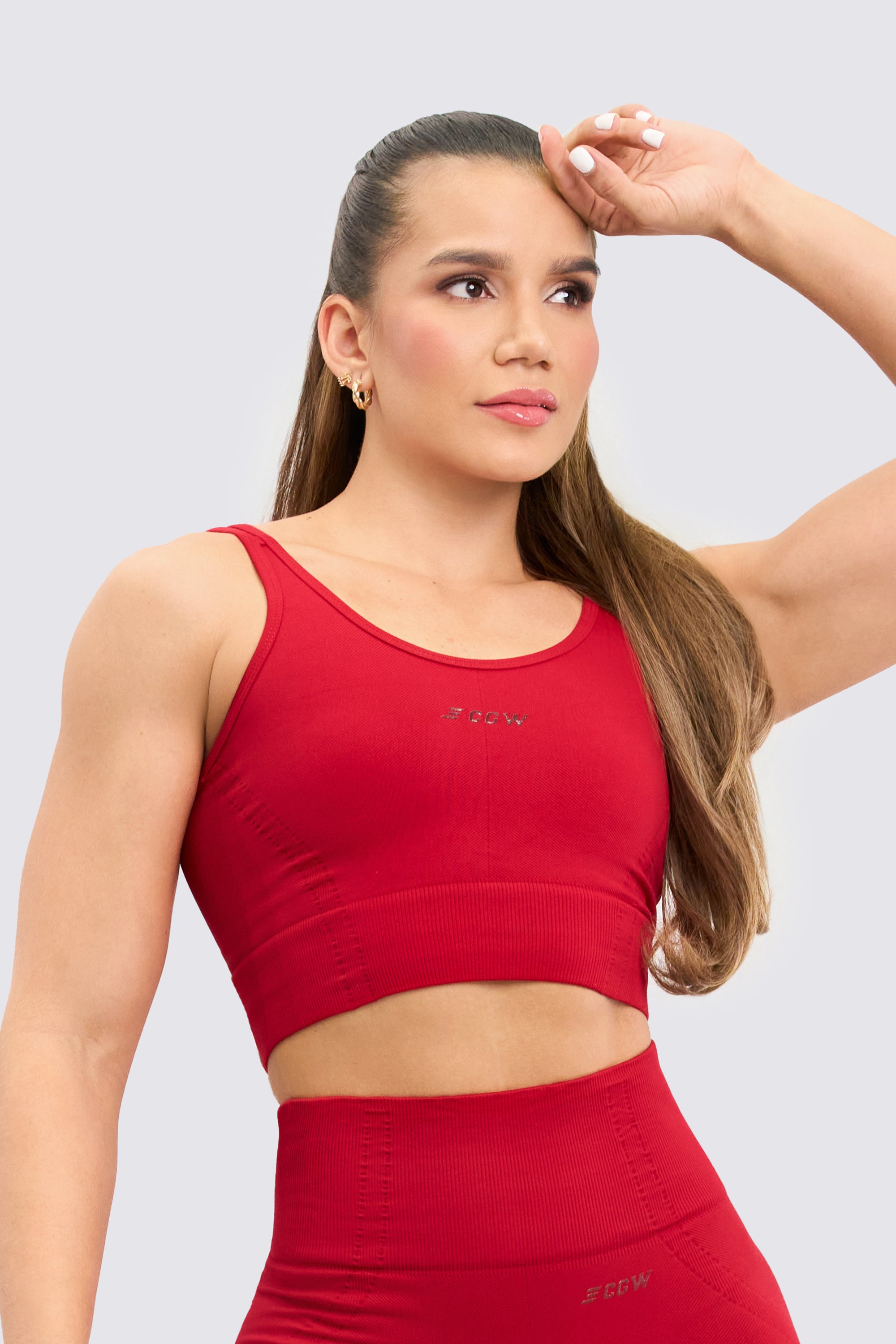 red top that combines long-lasting comfort and versatile design to suit your style