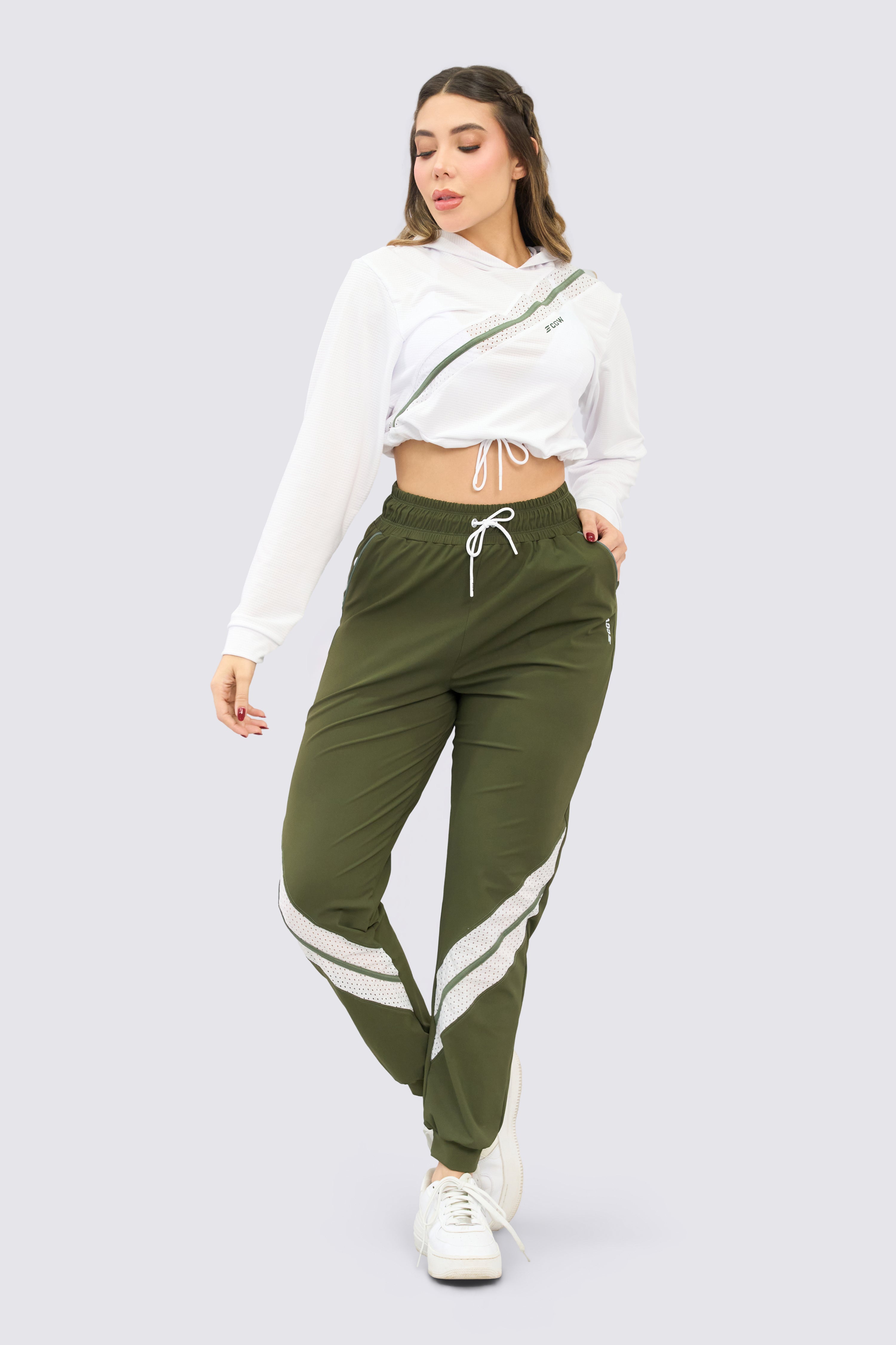 CGW Women’s White Sports Hoodie – Cropped Lightweight Design