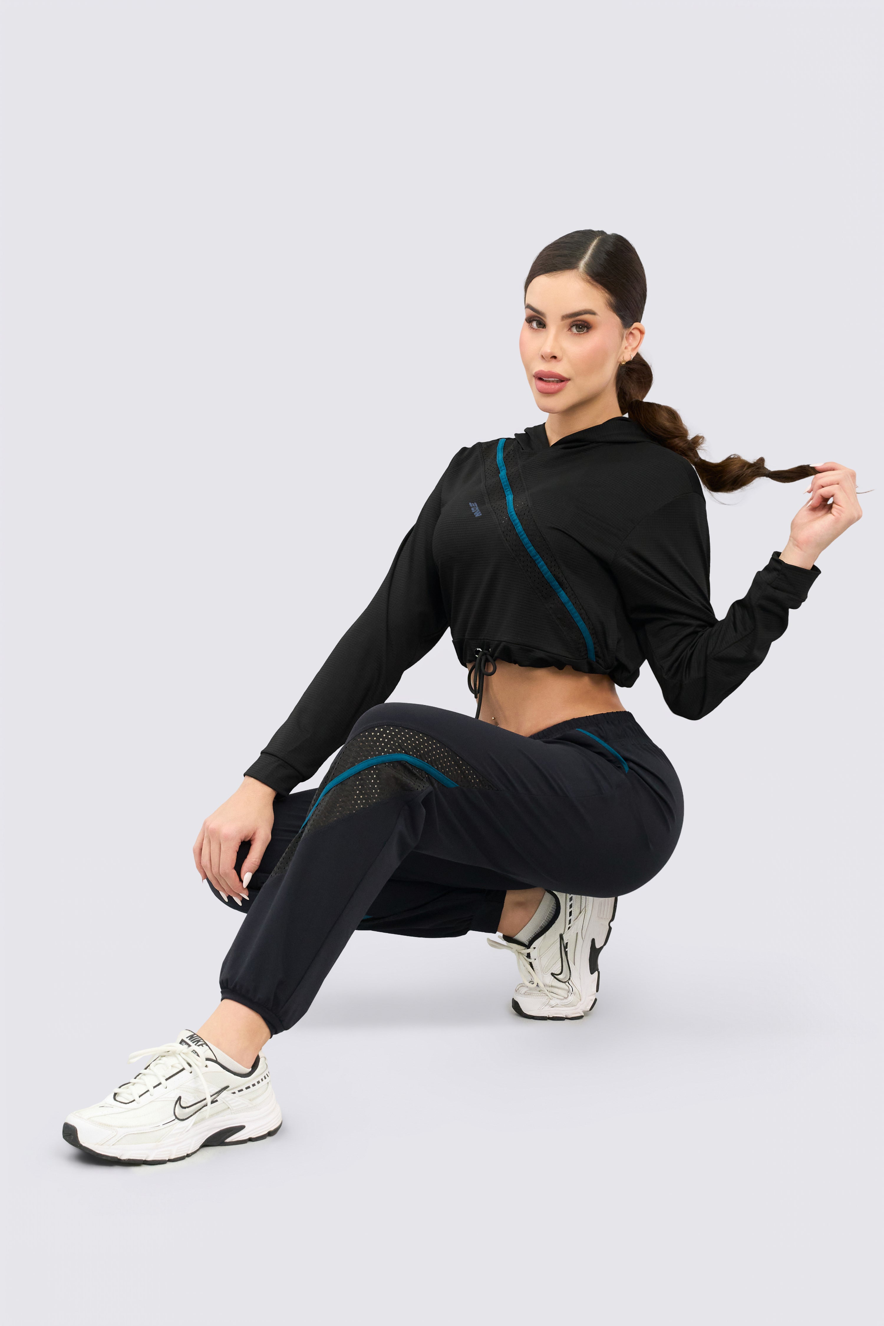 CGW Black Cropped Sports Hoodie – Lightweight & Breathable
